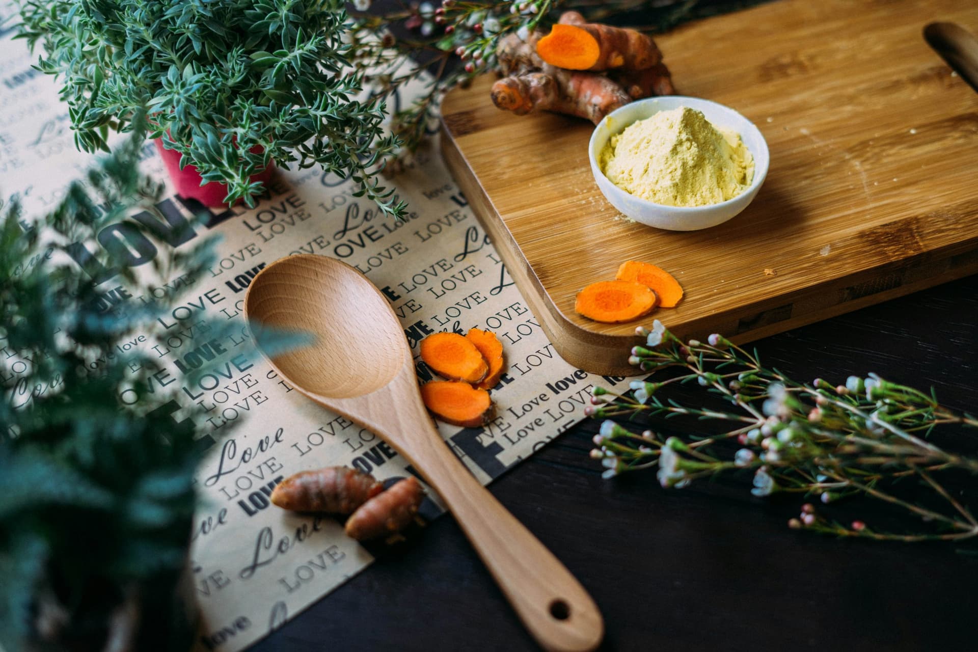 Raw turmeric and natural herbs — the ingredients behind Singular